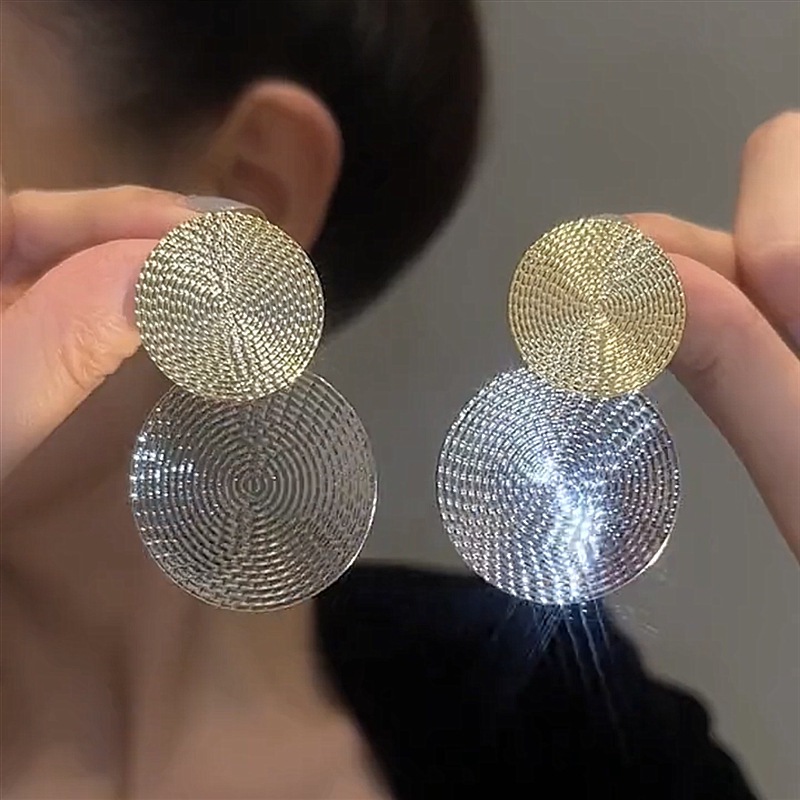 earrings 09